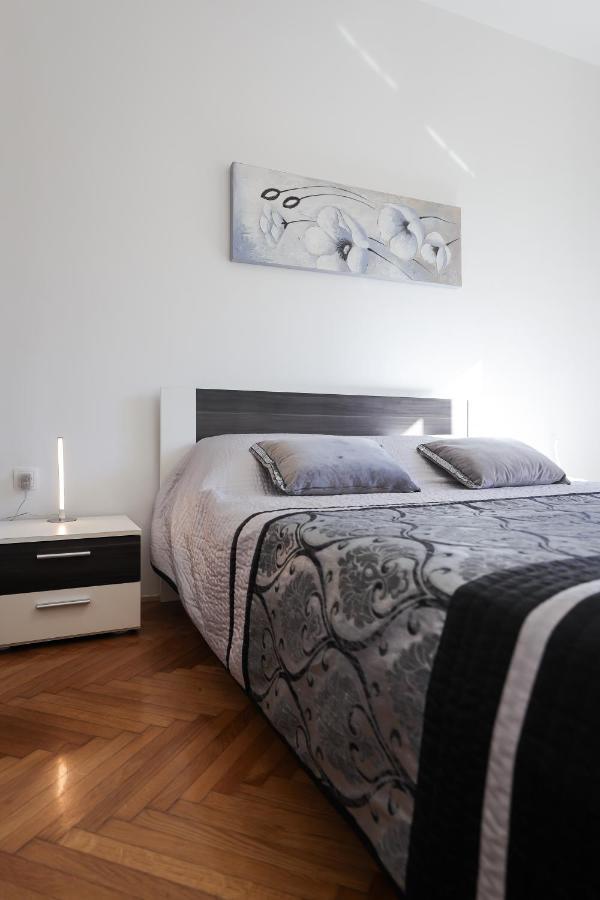 Zara City Center Apartment Exterior foto
