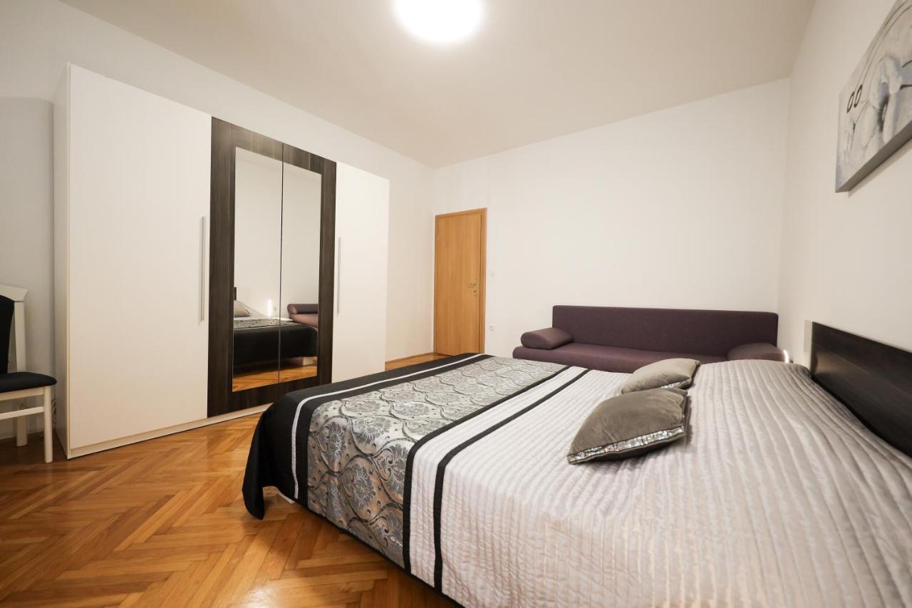 Zara City Center Apartment Exterior foto